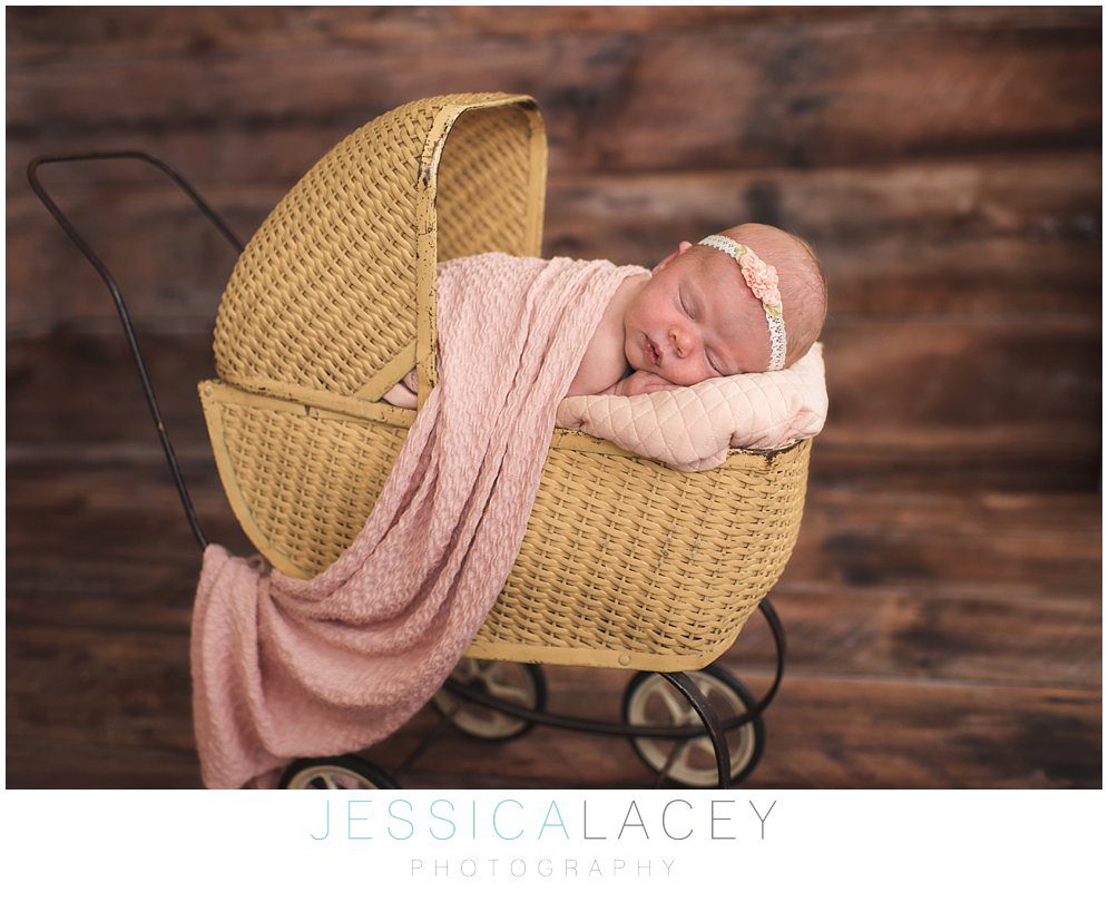 Zoe Newborn Photos (32 of 47)_WEB.jpg