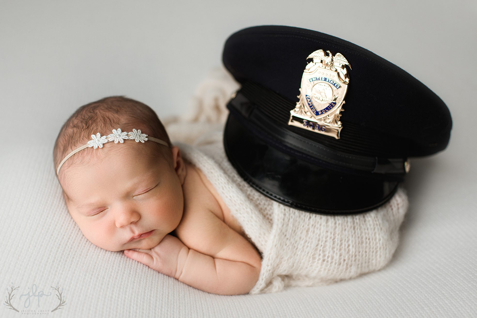 Erin Newborn (16 of 36).jpg